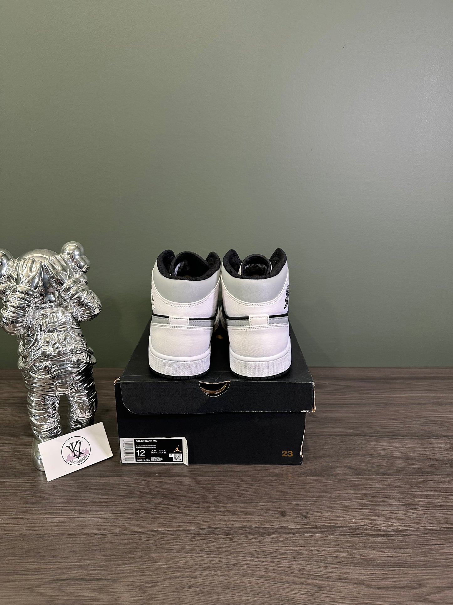 Jordan 1 Mid White Shadow