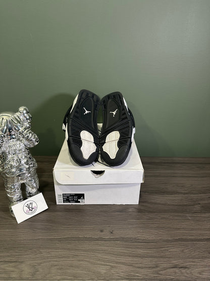 Jordan 4 White Thunder