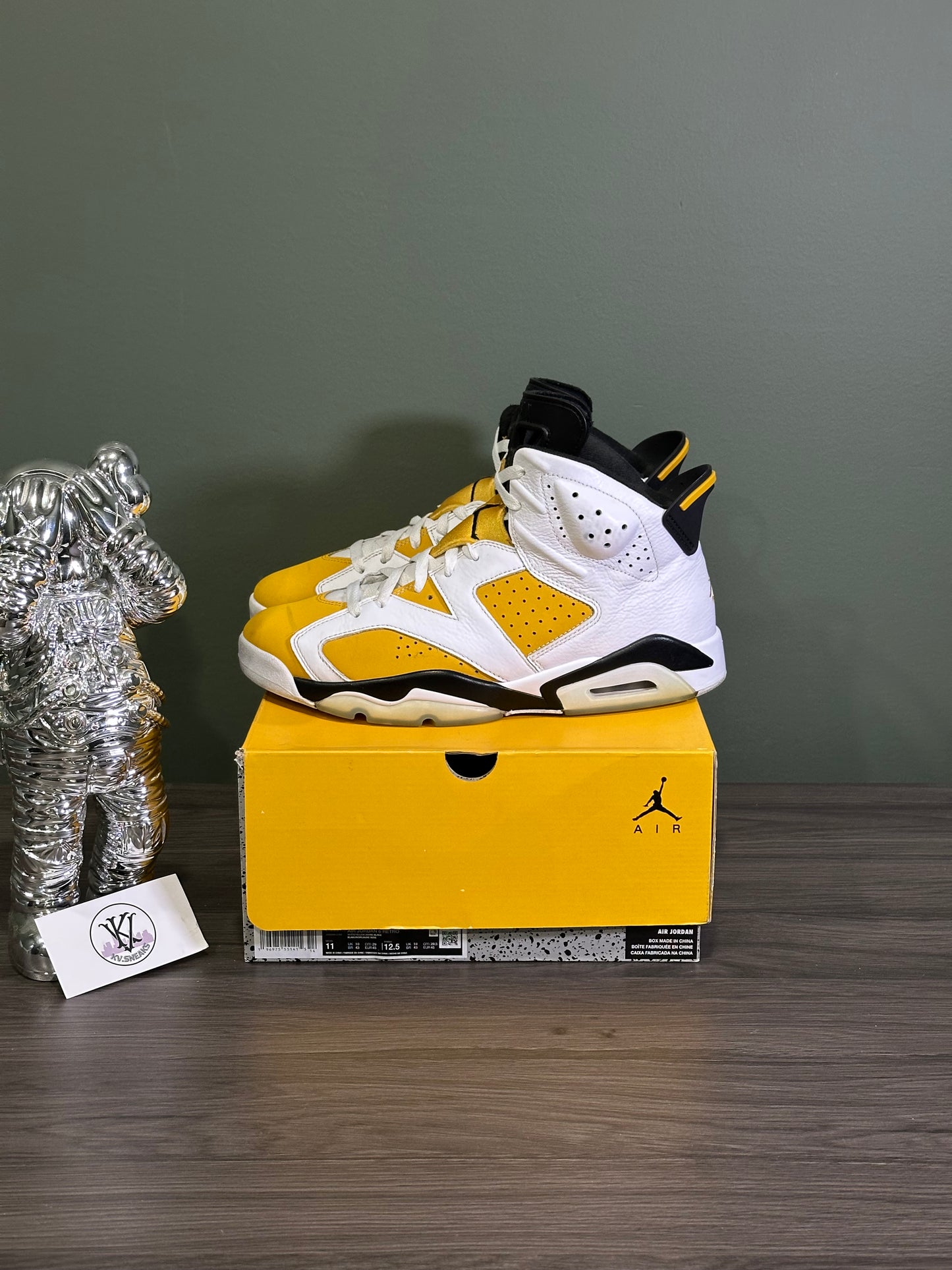 Jordan 6 Yellow Ochre