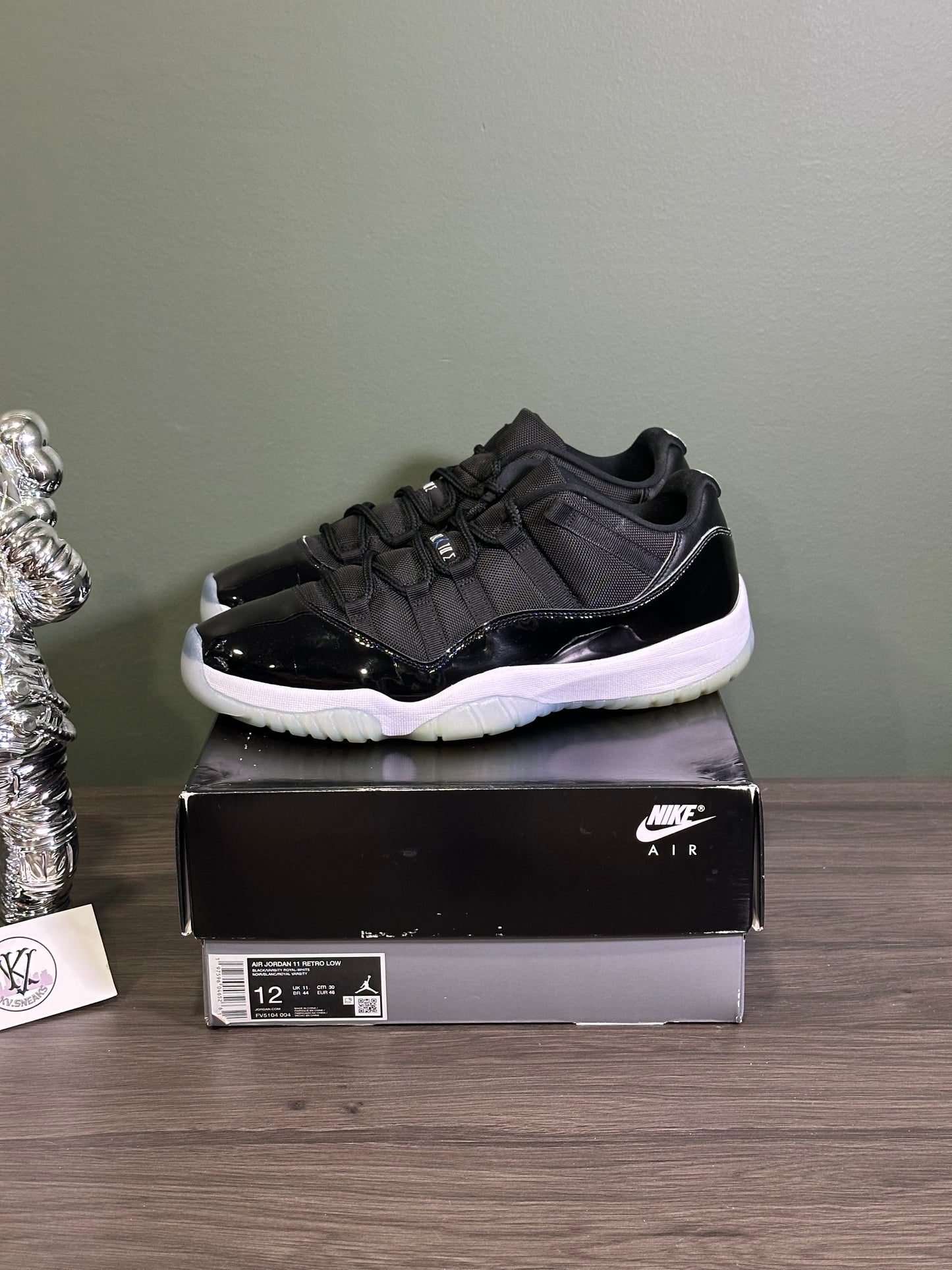 Jordan 11 Low Space Jam
