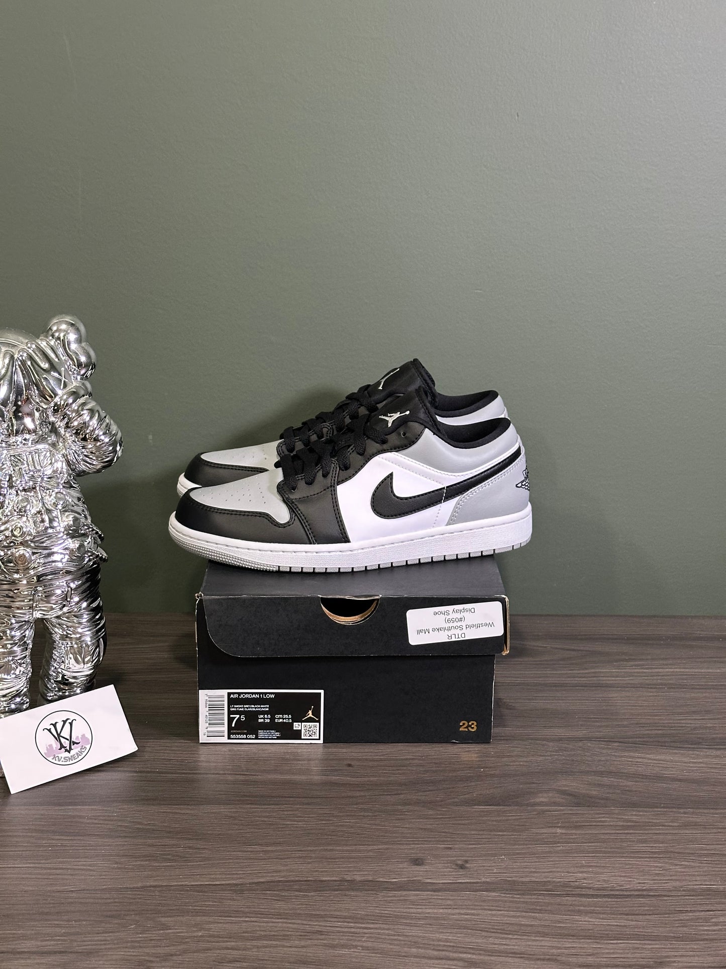Jordan 1 Low Shadow Toe