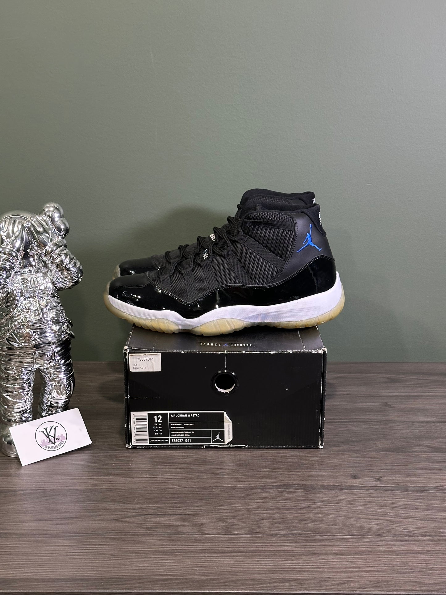 Jordan 11 Space Jam 2009
