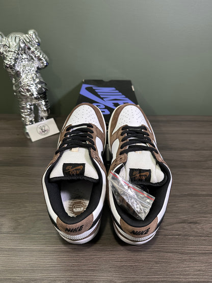 Dunk Low SB Trail End