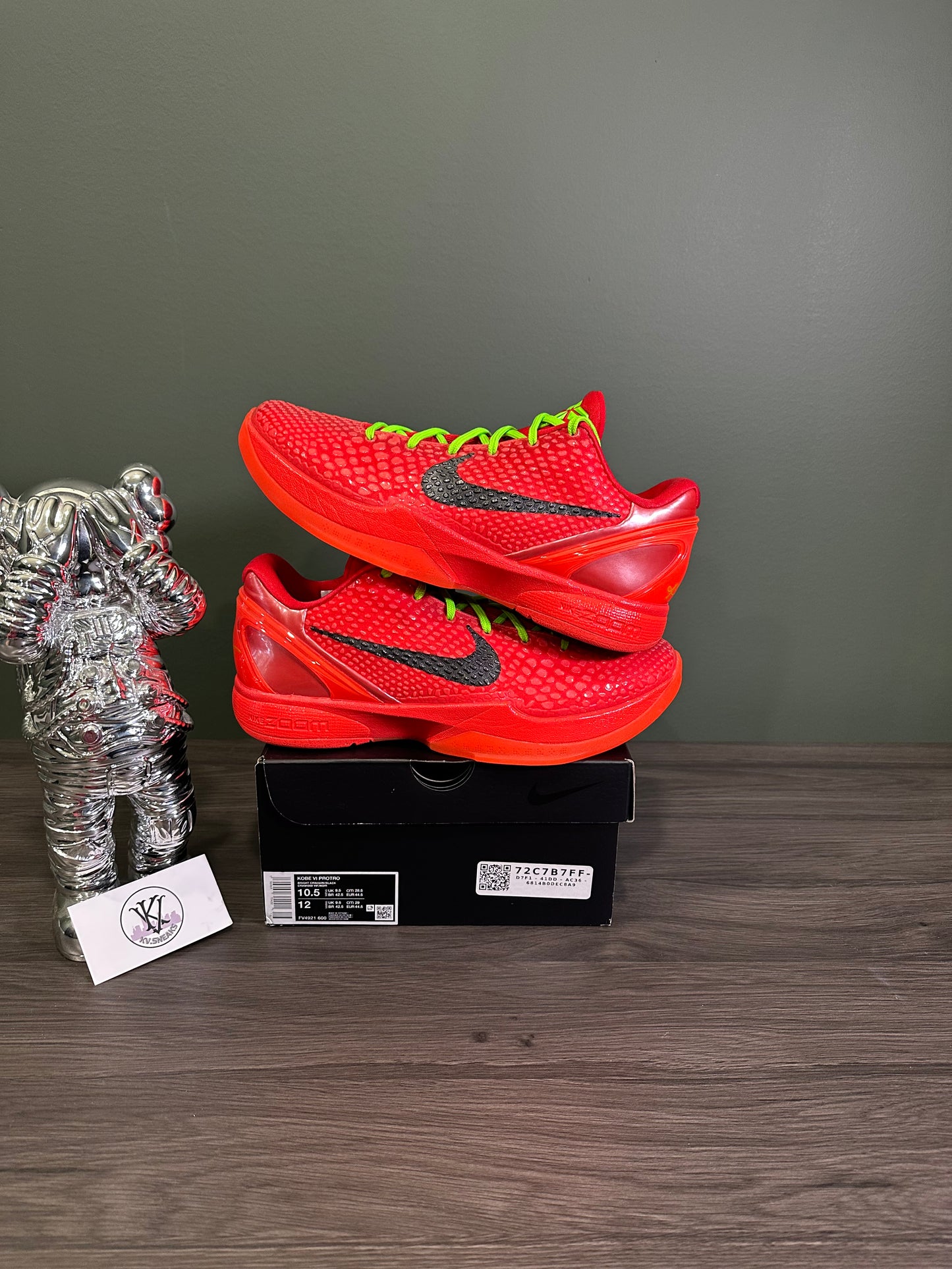 Kobe 6 Protro Reverse Grinch