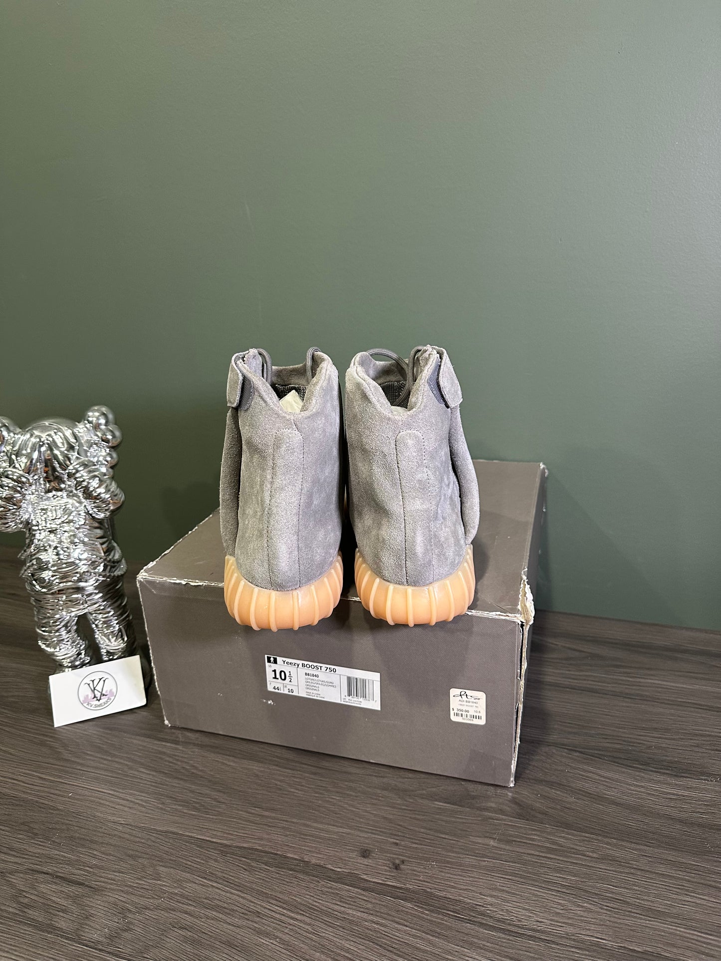 Yeezy 750 Light Grey Glow In The Dark