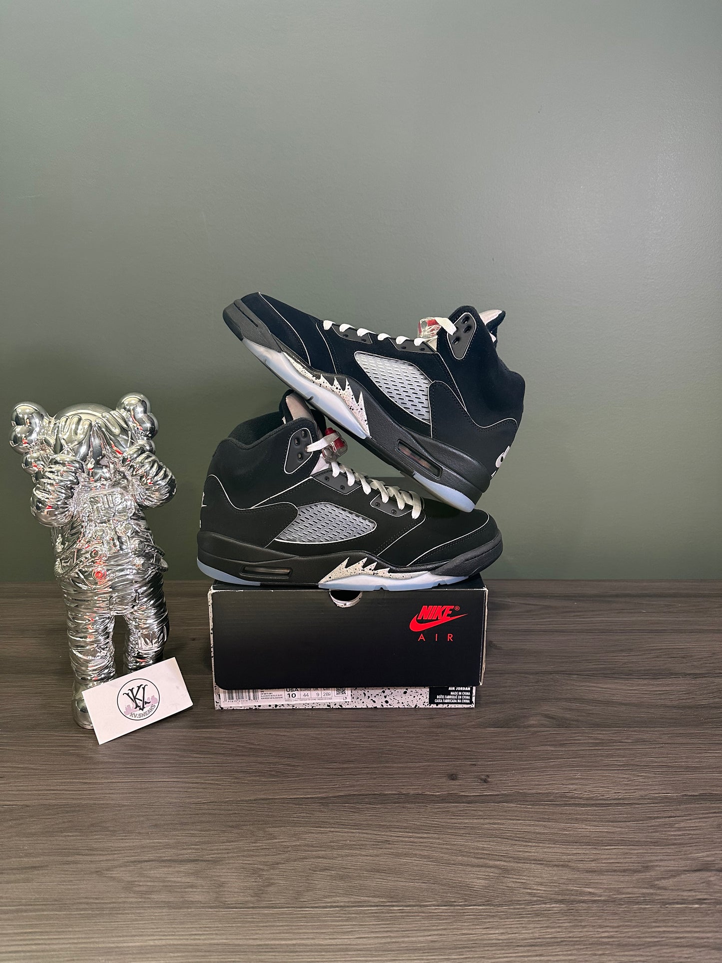 Jordan 5 Black Metallic Reimagined