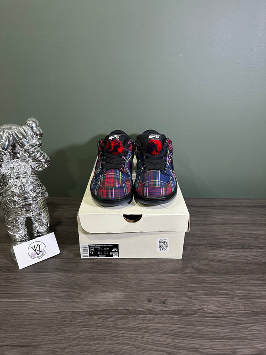 Dunk Low SB Nardwuar