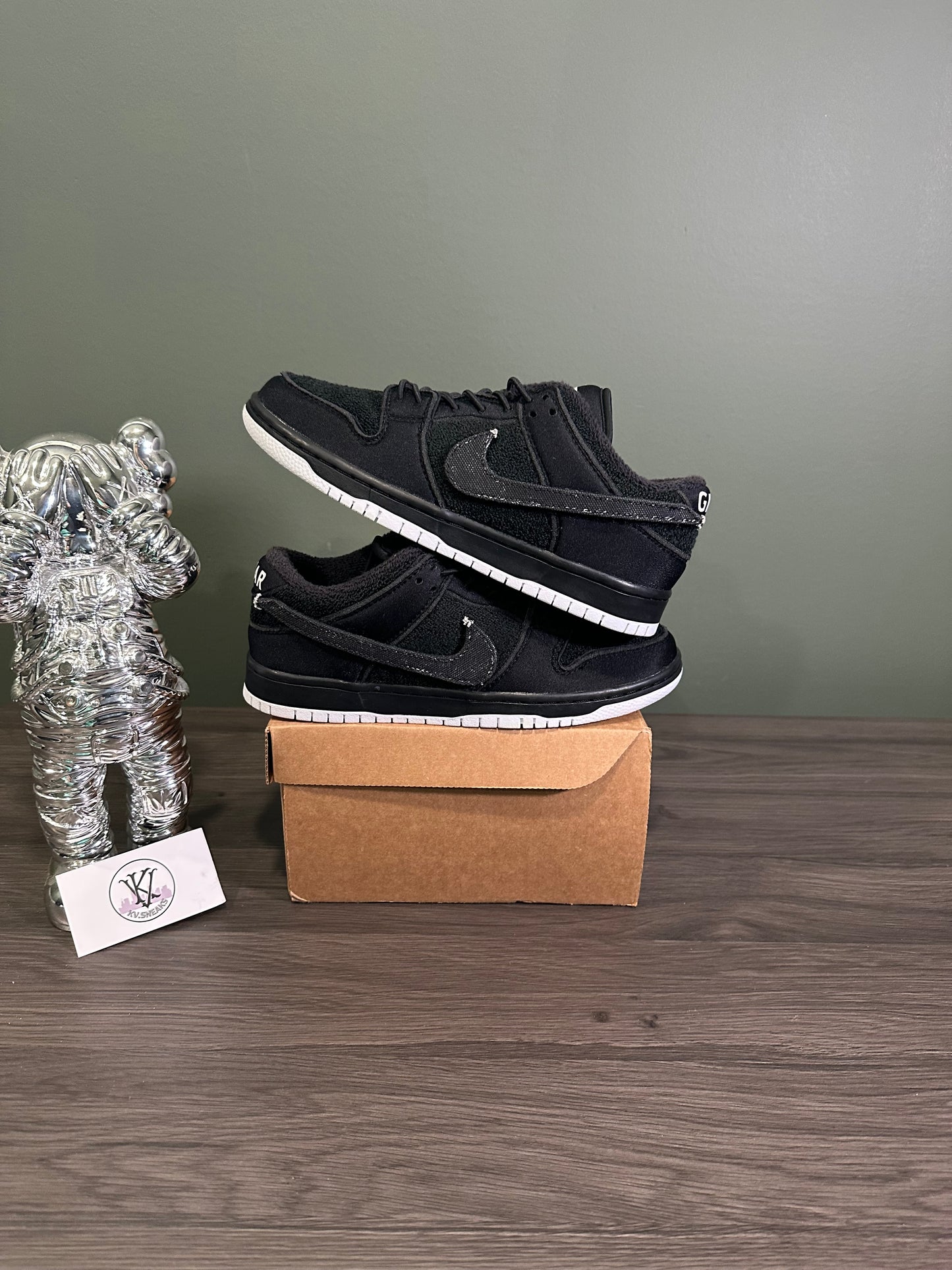 Dunk Low SB Gnarhunters