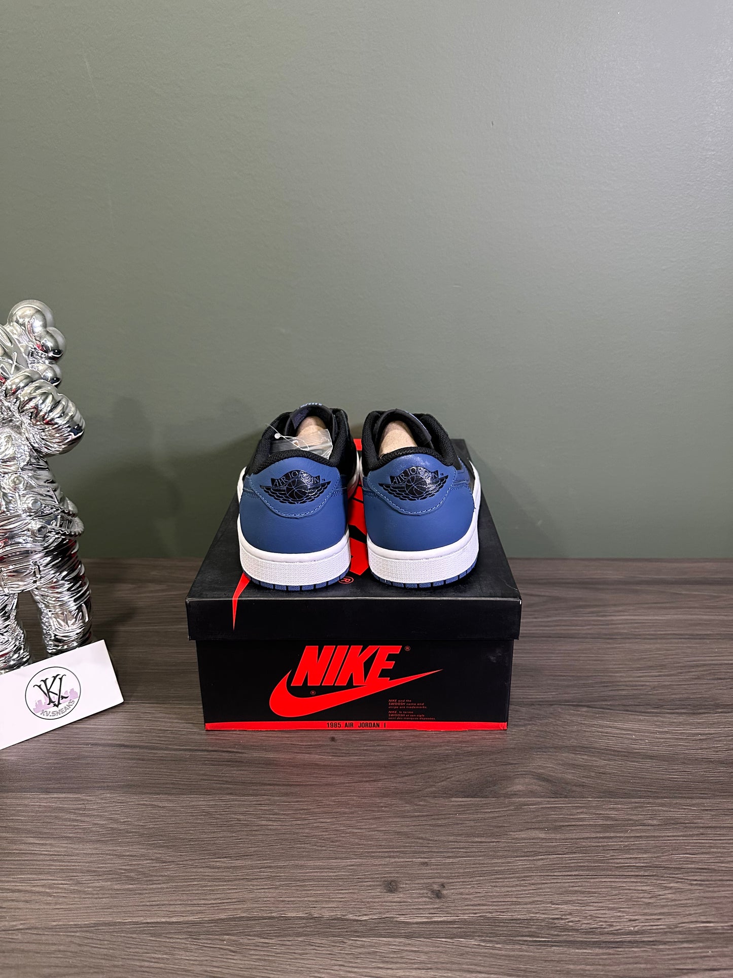 Jordan 1 Low Mystic Navy