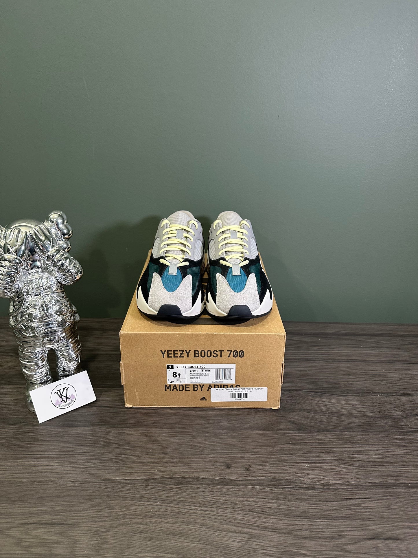 Yeezy 700 Wave Runner