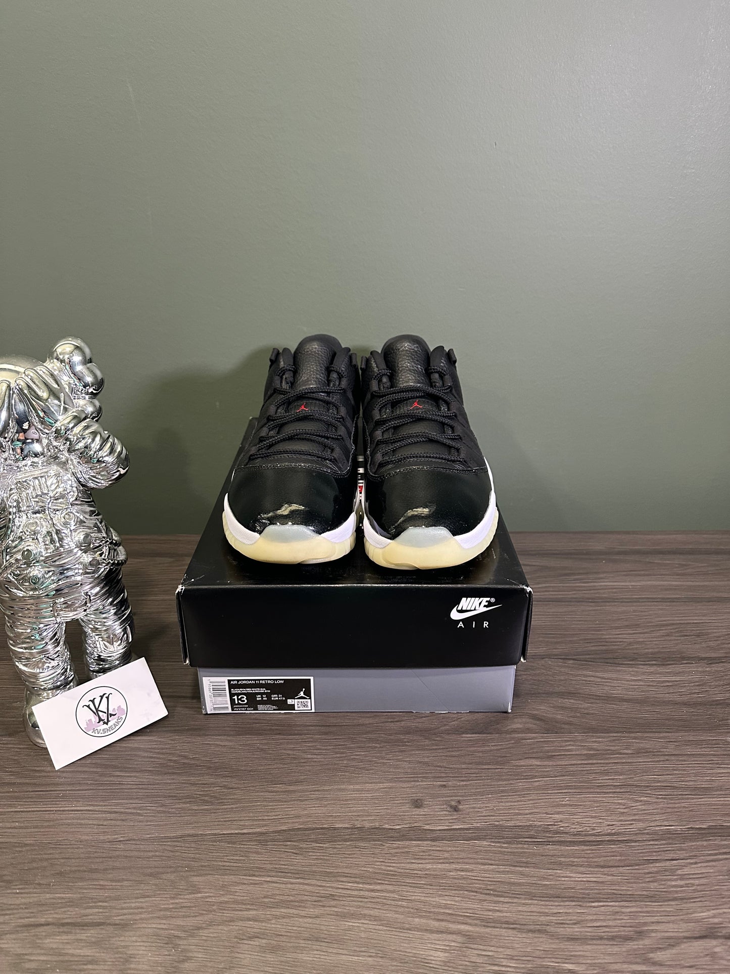 Jordan 11 Low 72-10