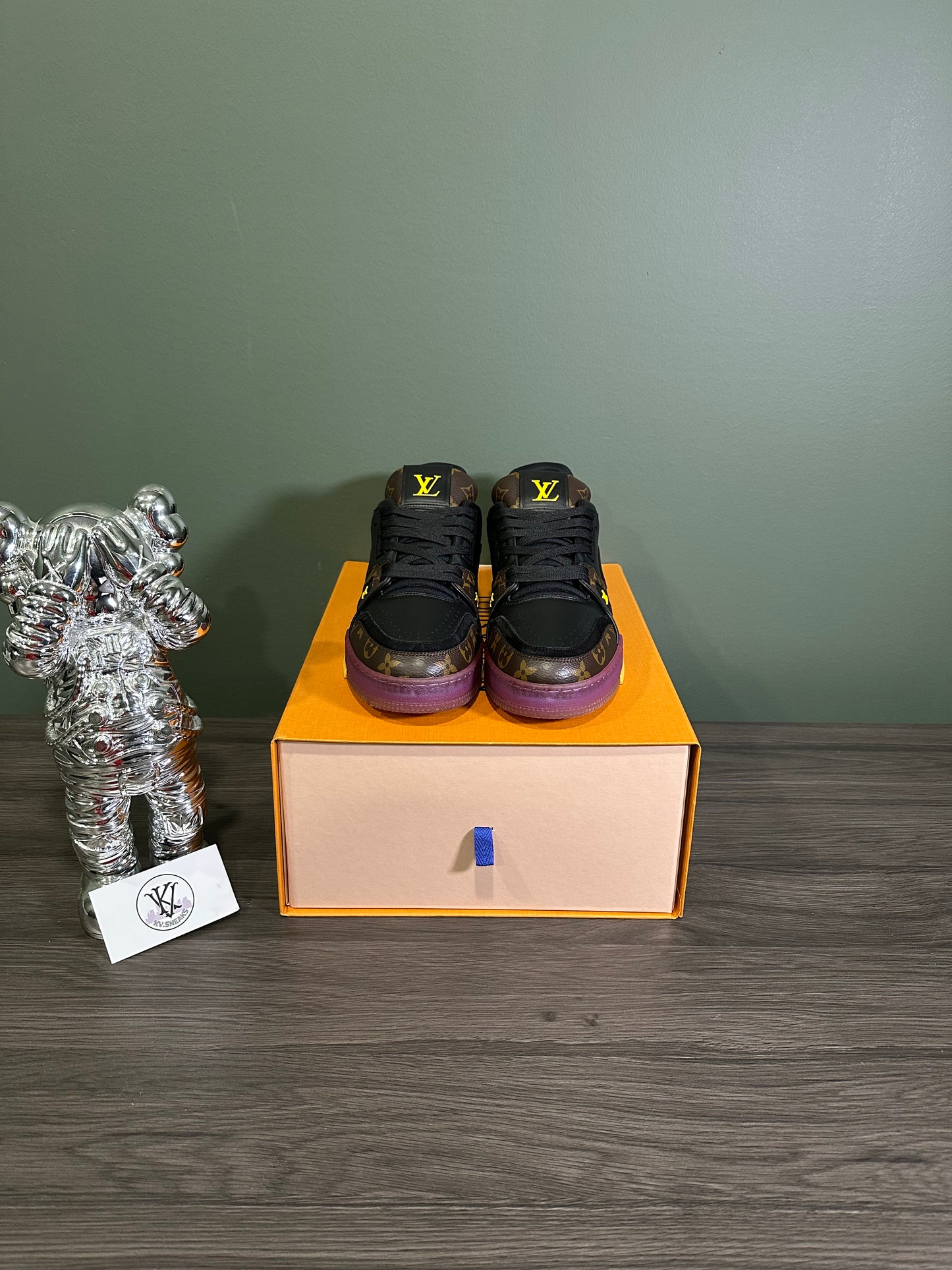 Louis Vuitton Trainer Purple Monogram