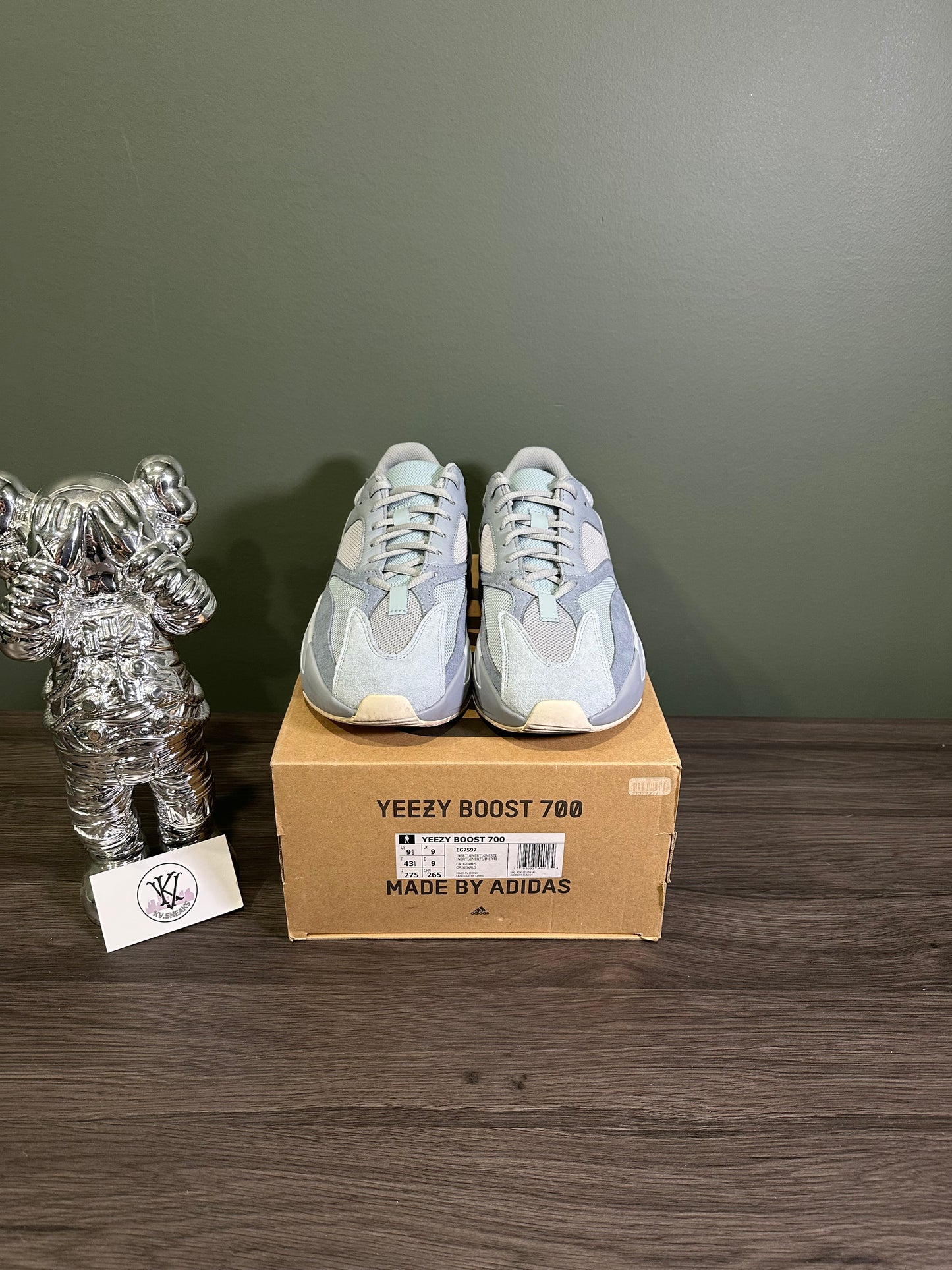 Yeezy 700 Inertia