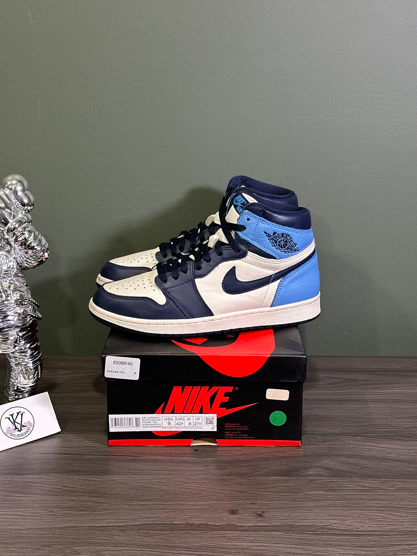 Jordan 1 High Obsidian UNC