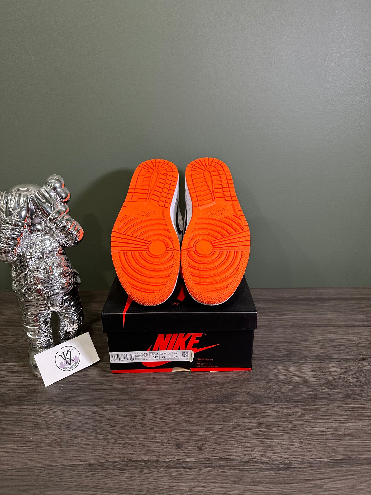 Jordan 1 High Electro Orange