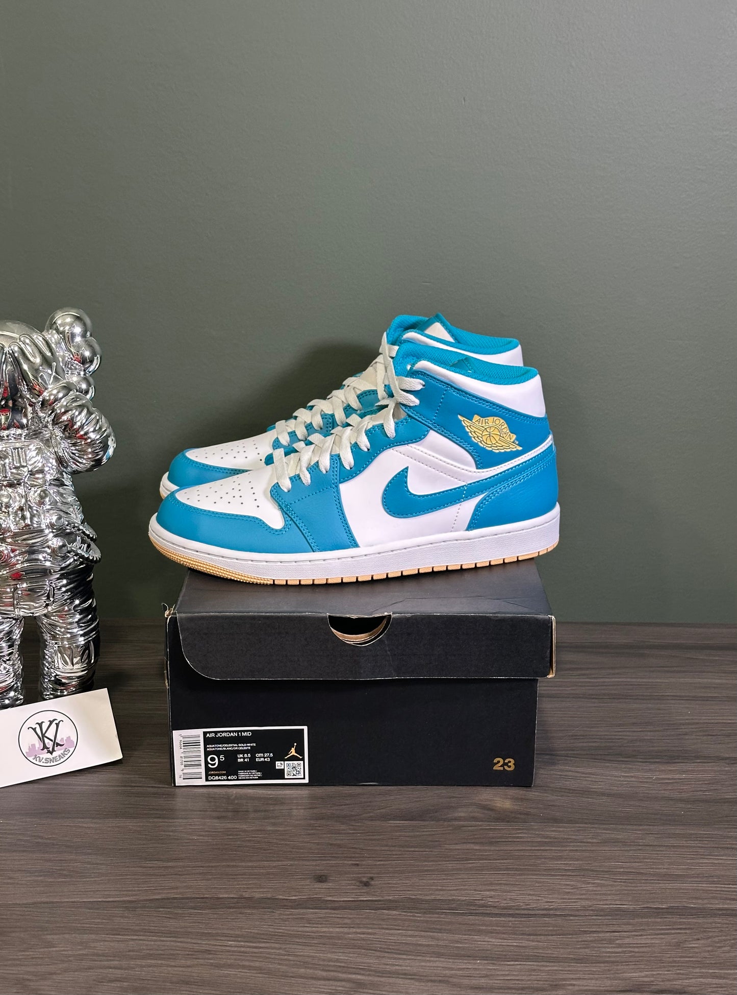 Jordan 1 Mid Aquatone