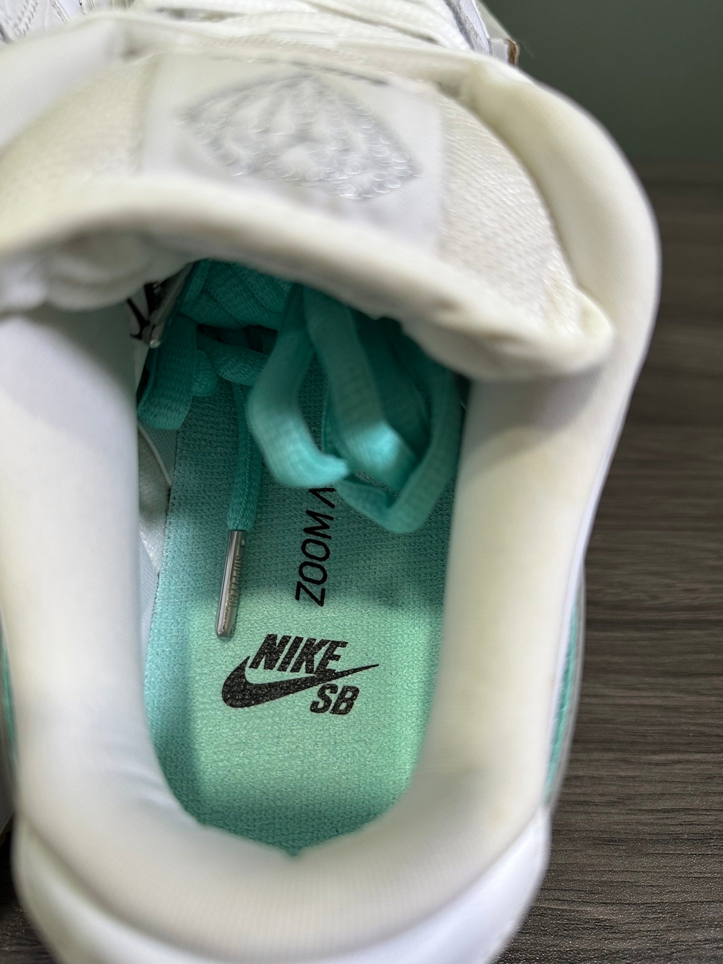 Dunk Low SB Diamond Supply Co. White Diamond