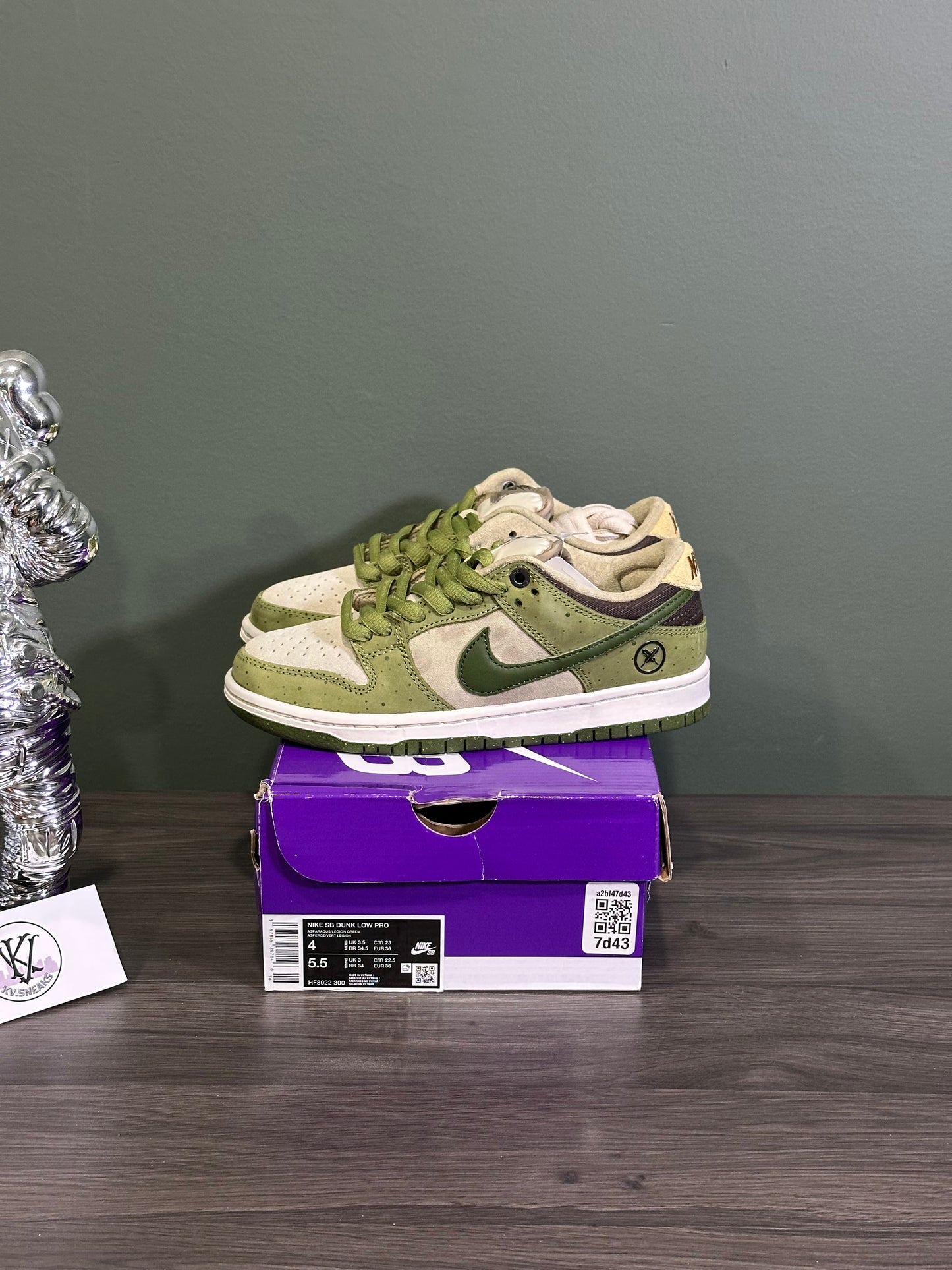 Dunk Low SB Yuto Horigome Matcha