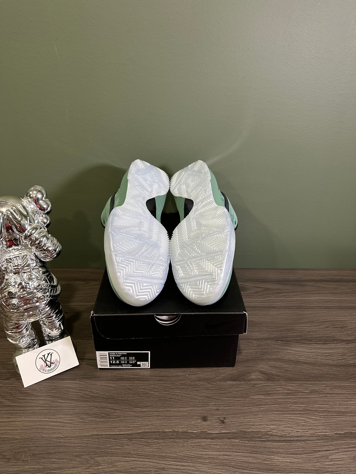 Kobe 4 Protro Girl Dad