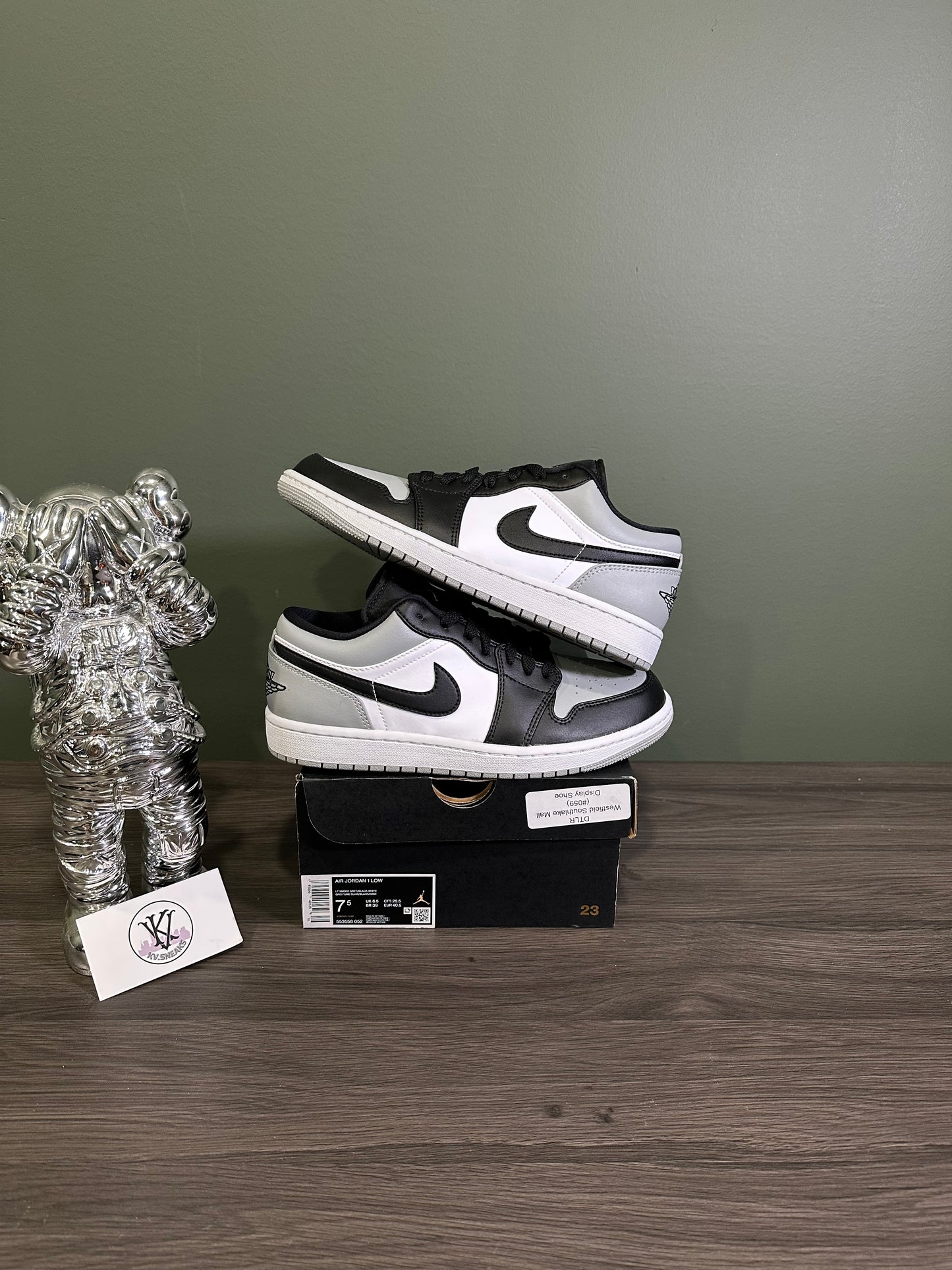 Jordan 1 Low Shadow Toe