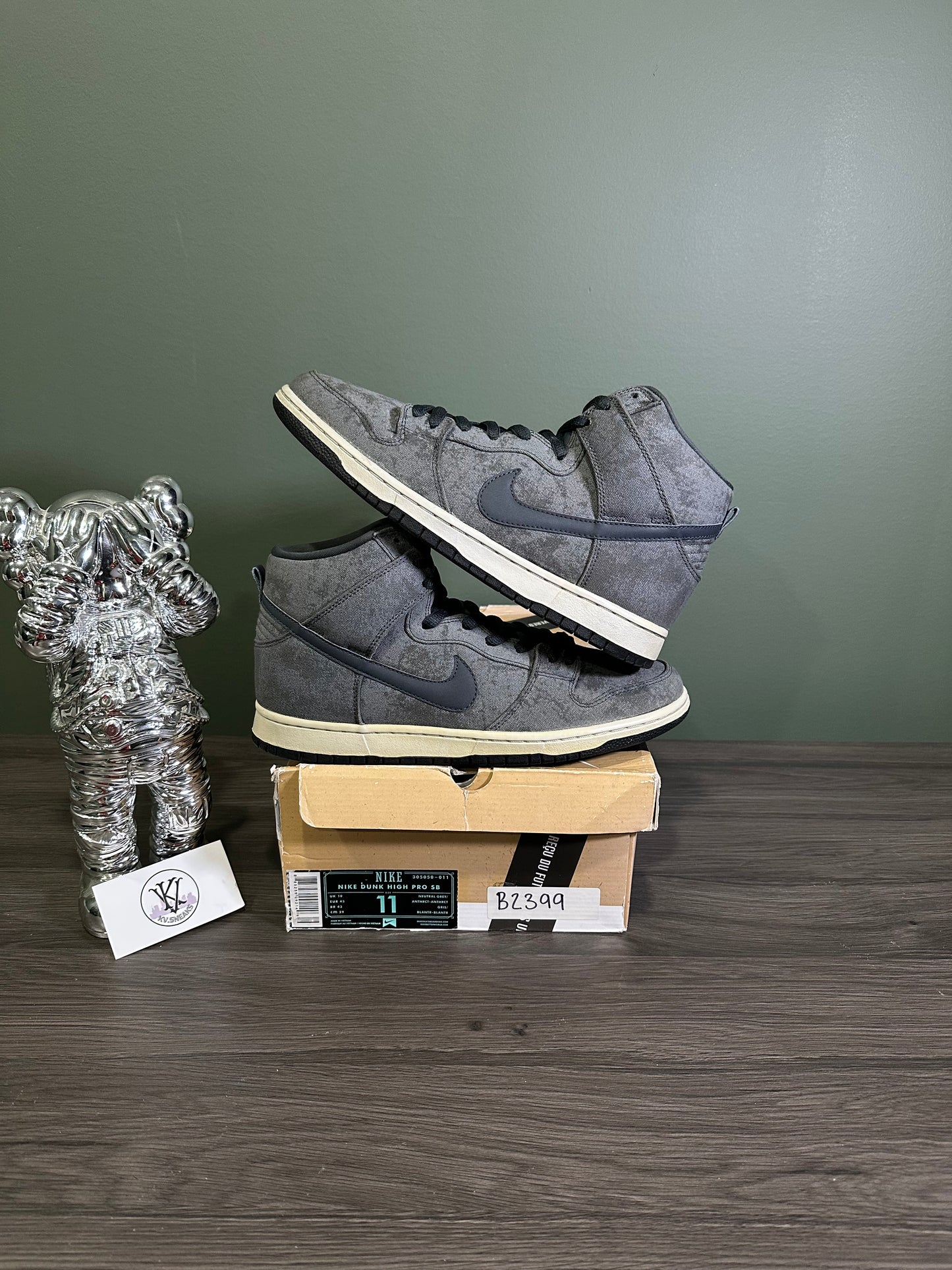 Dunk High SB Stained Canvas
