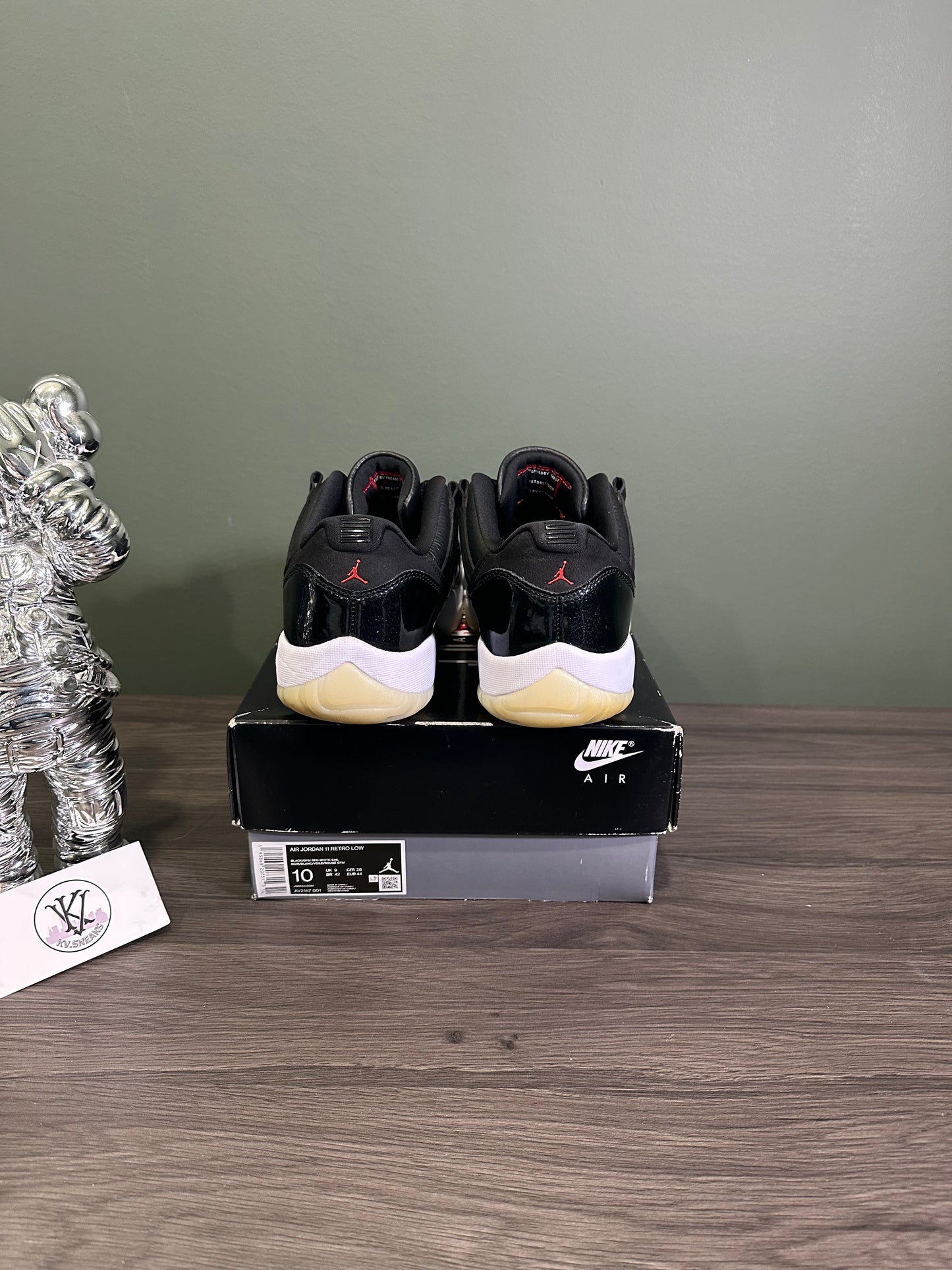 Jordan 11 Low 72-10