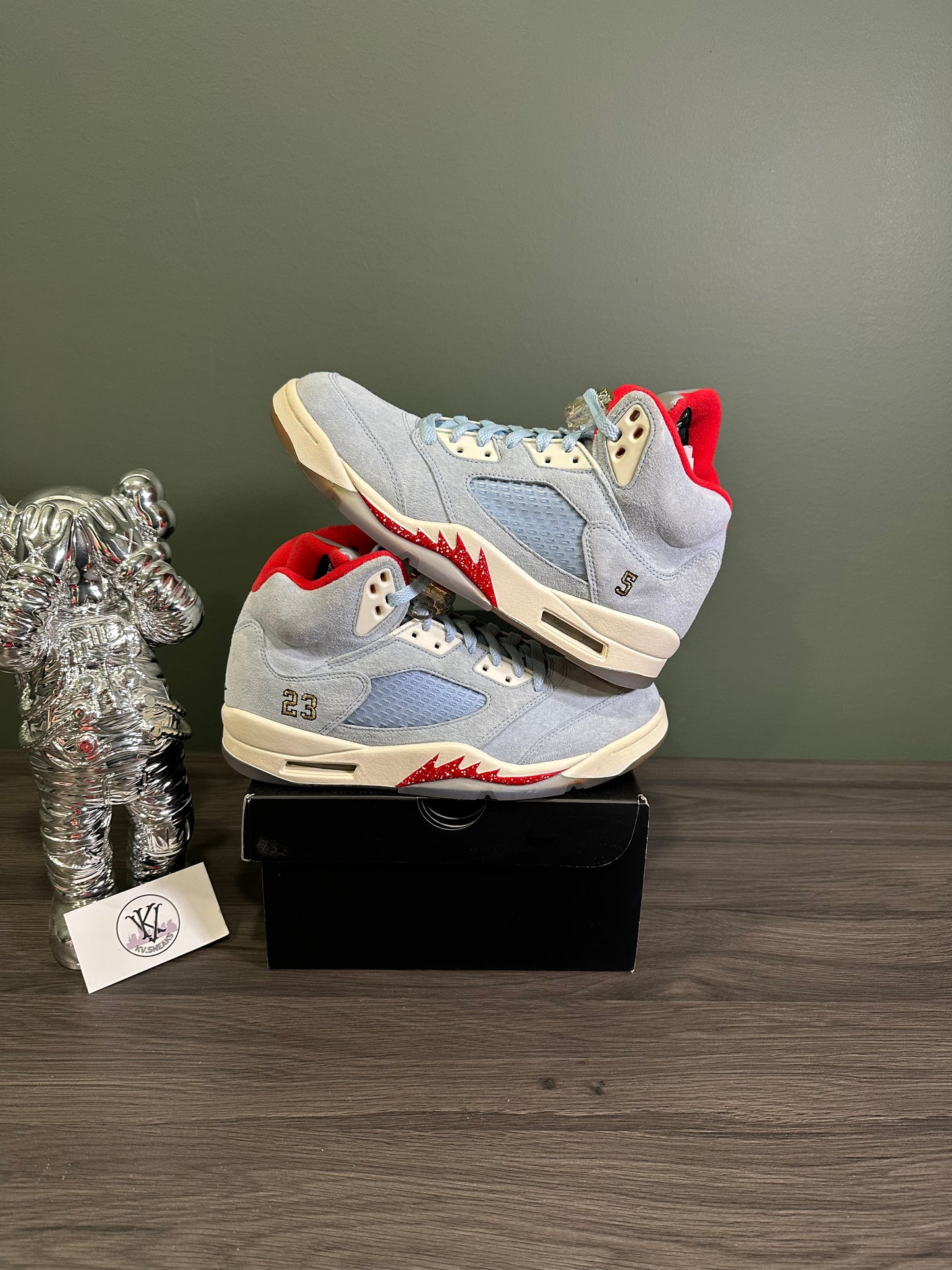 Jordan 5 Trophy Room Ice Blue
