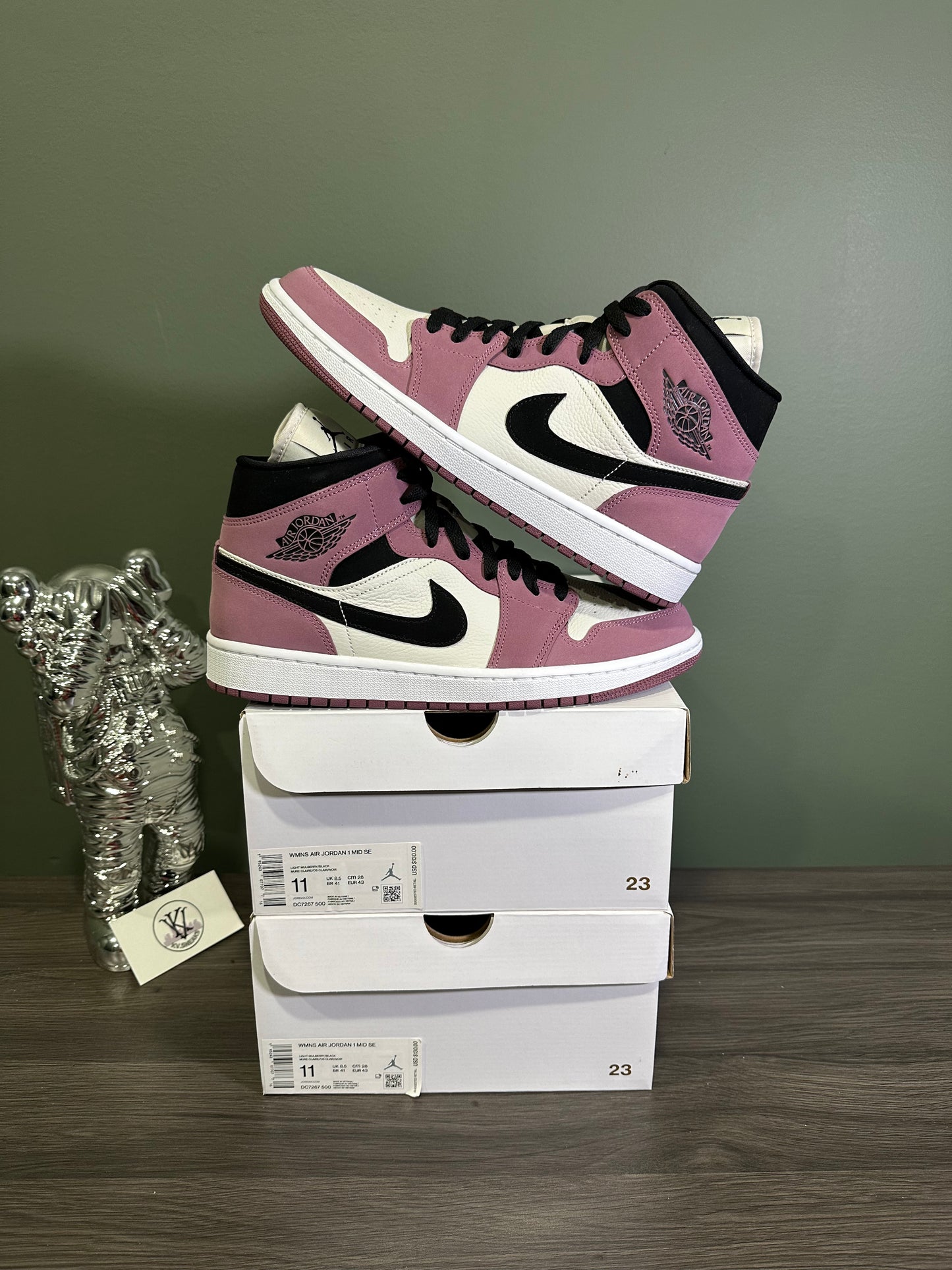 Jordan 1 Mid SE Light Mulberry