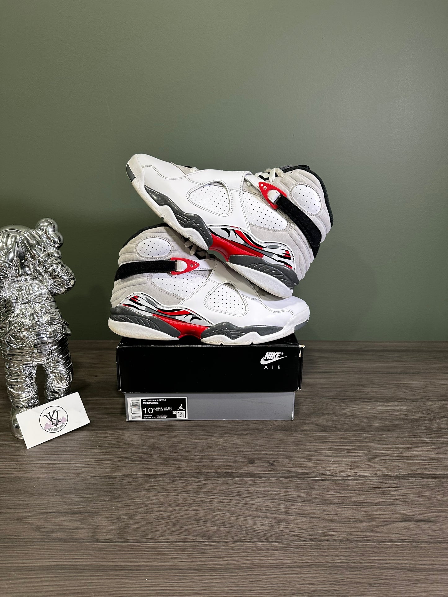 Jordan 8 White True Red 2025