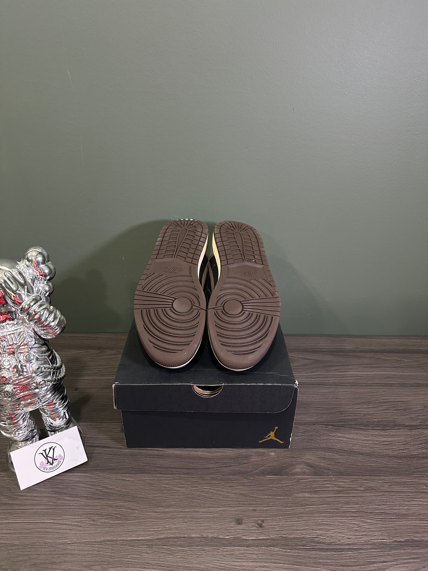 Jordan 1 Low Travis Scott Mocha