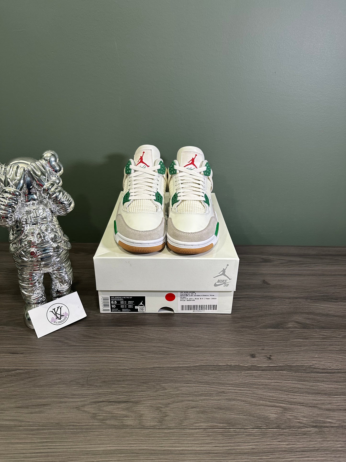 Jordan 4 SB Pine Green