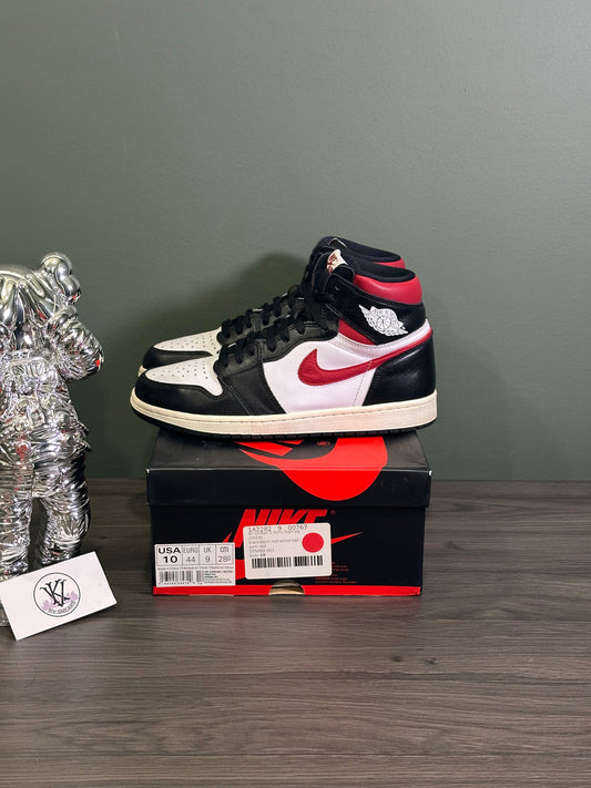 Jordan 1 High Black Gym Red