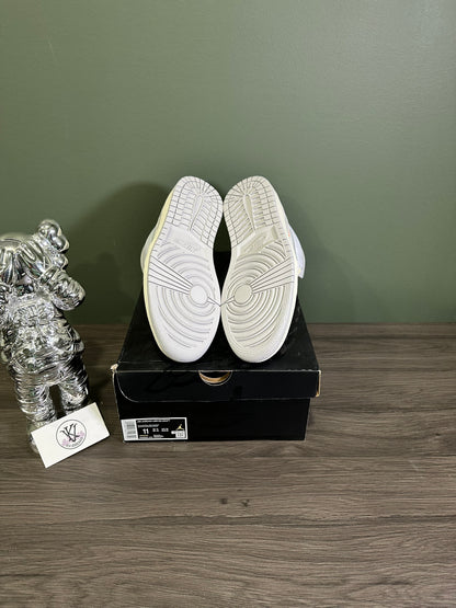 Jordan 1 Mid SE Craft Inside Out White Grey