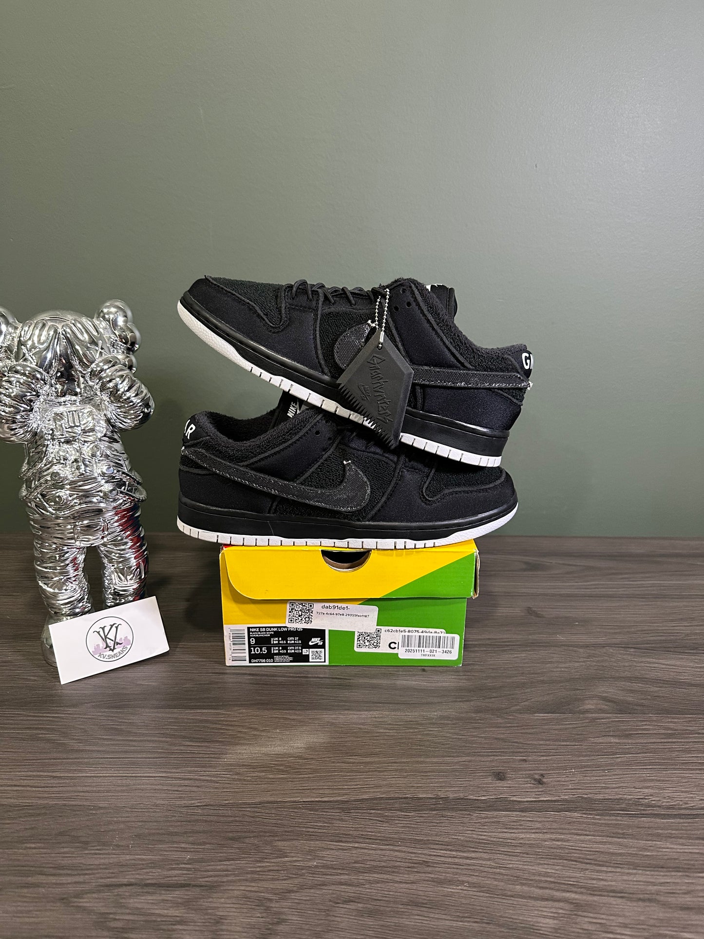 Dunk Low SB Gnarhunters