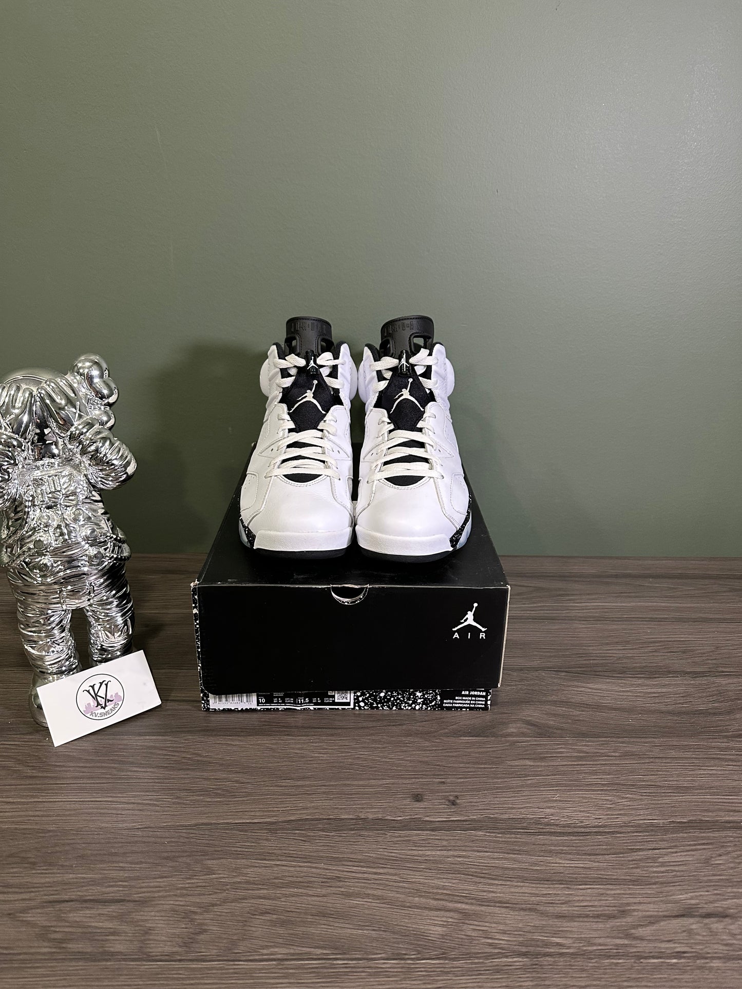 Jordan 6 Reverse Oreo