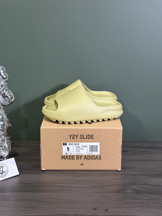 Yeezy Slide Resin