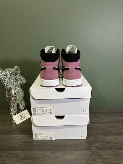 Jordan 1 Mid SE Light Mulberry