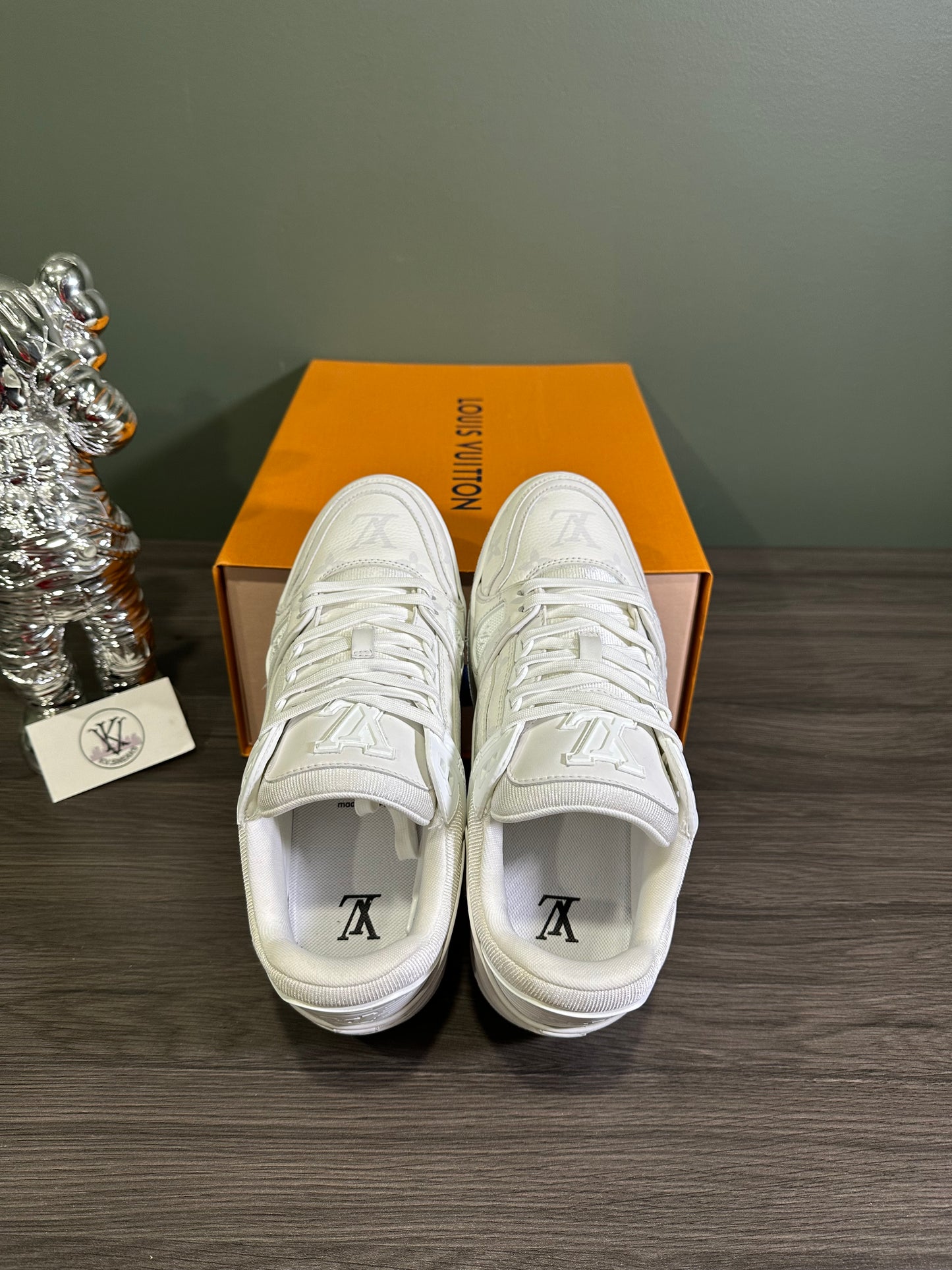Louis Vuitton Trainer White Monochrome
