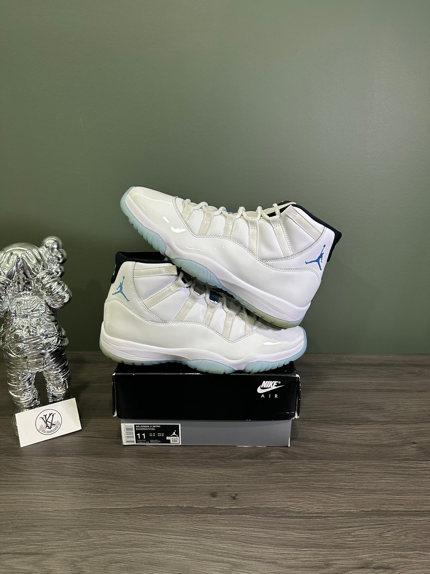 Jordan 11 Legend Blue 2024