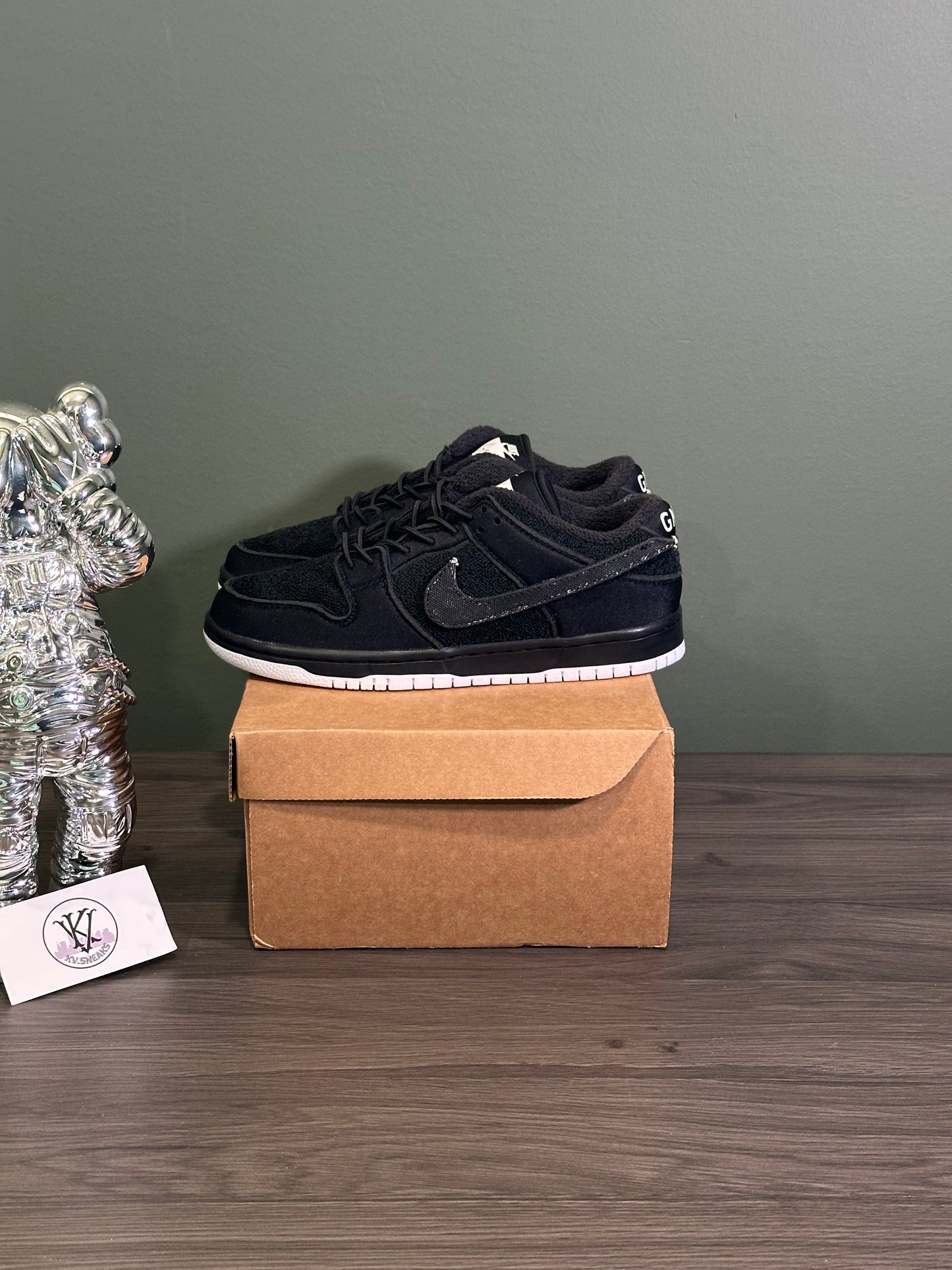 Dunk Low SB Gnarhunters
