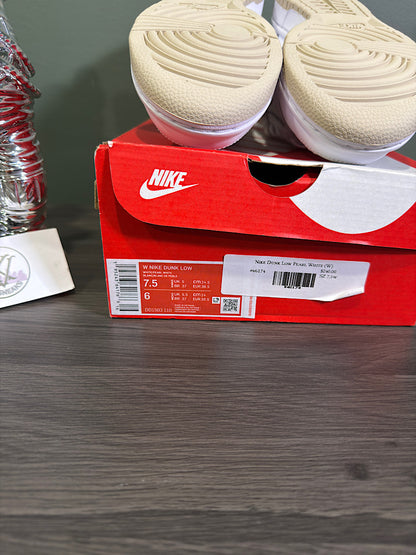 Dunk Low Pearl White