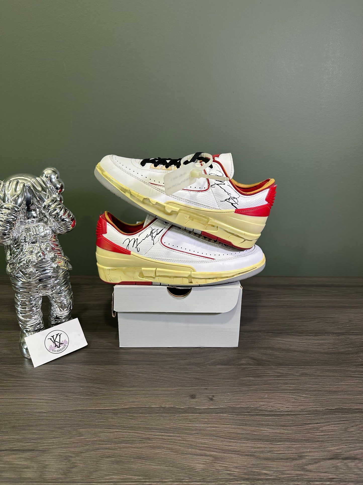 Jordan 2 Off-White White Red