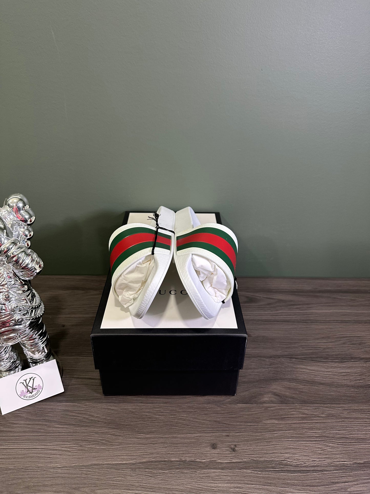 Gucci Pursuit Slide White