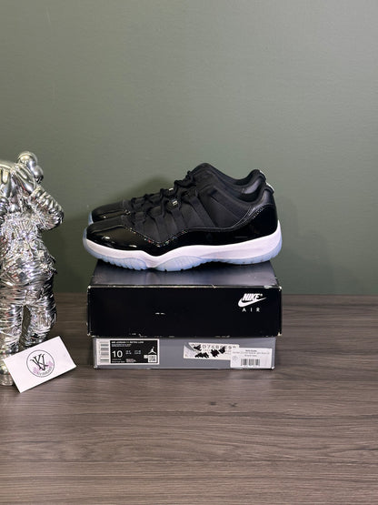 Jordan 11 Low Space Jam
