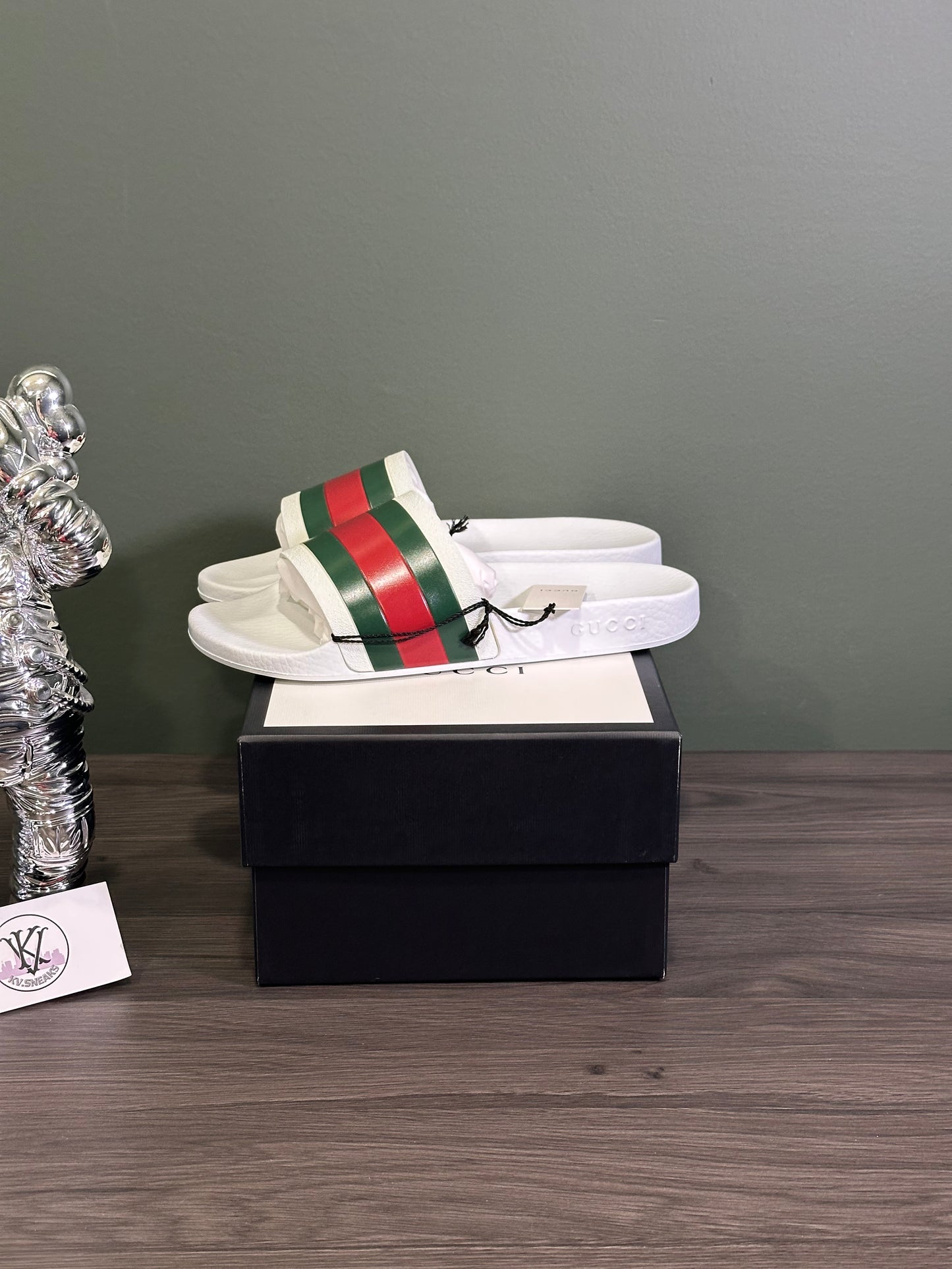 Gucci Pursuit Slide White