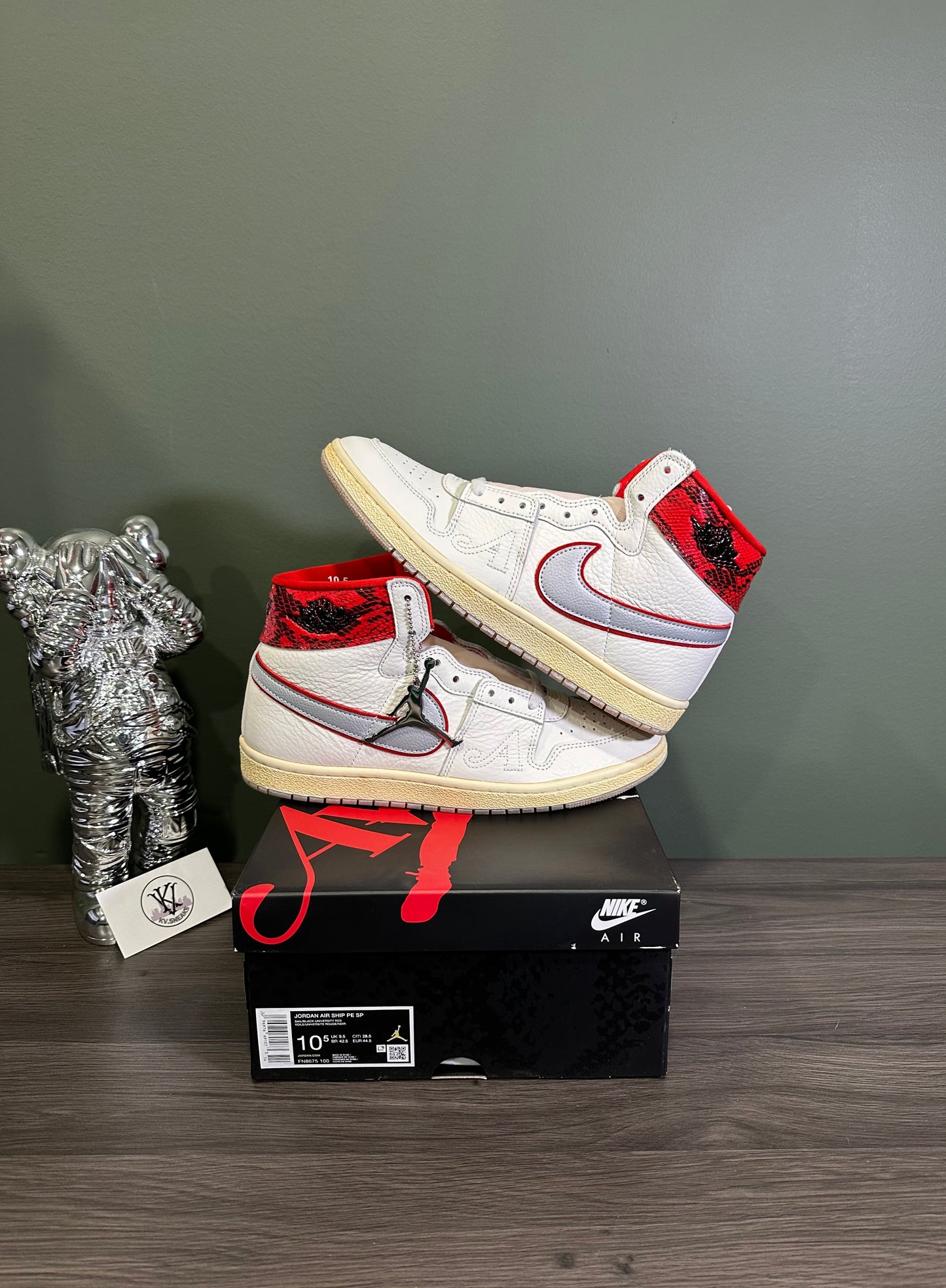Jordan Air Ship PE Awake NY