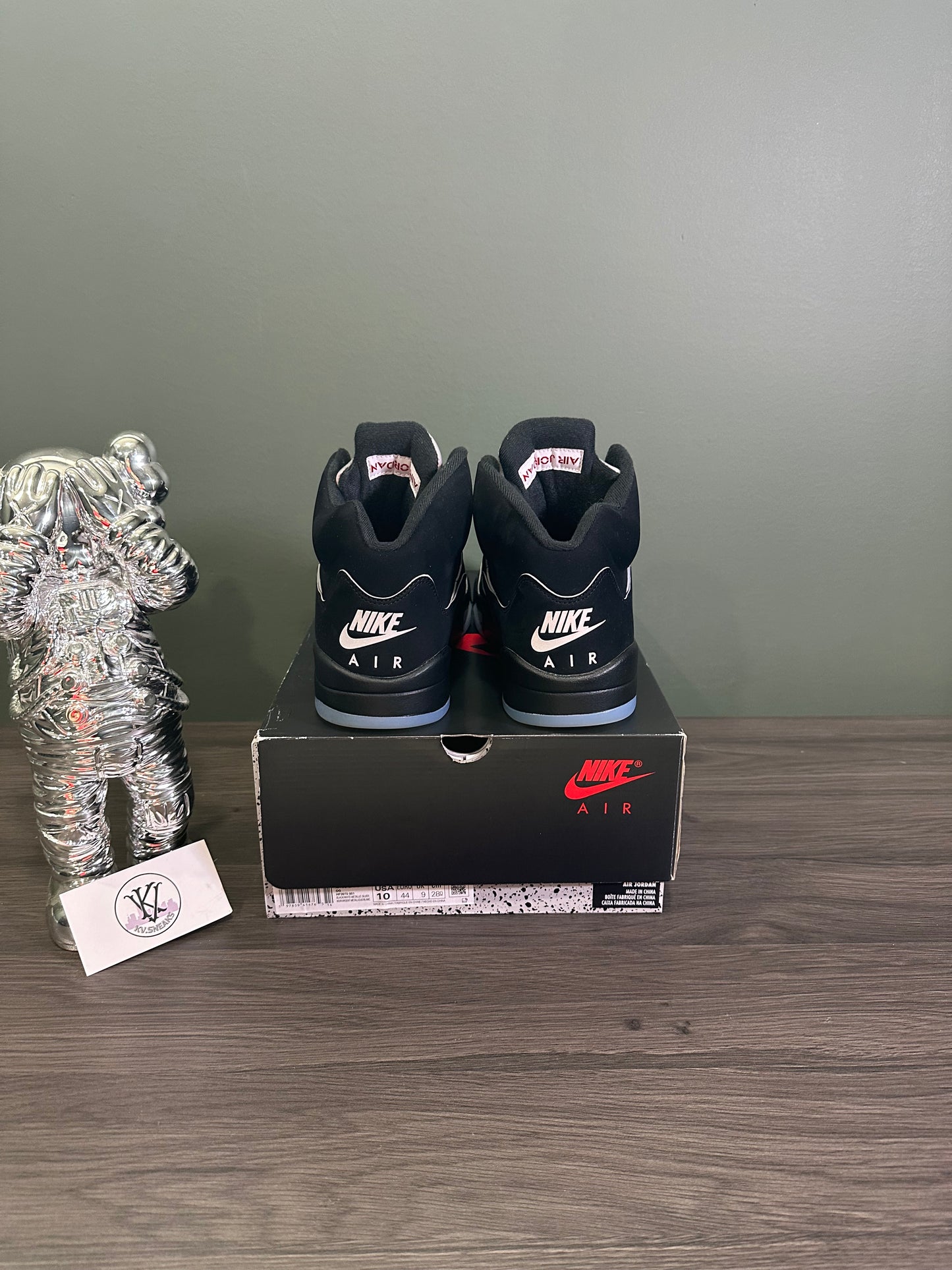 Jordan 5 Black Metallic Reimagined