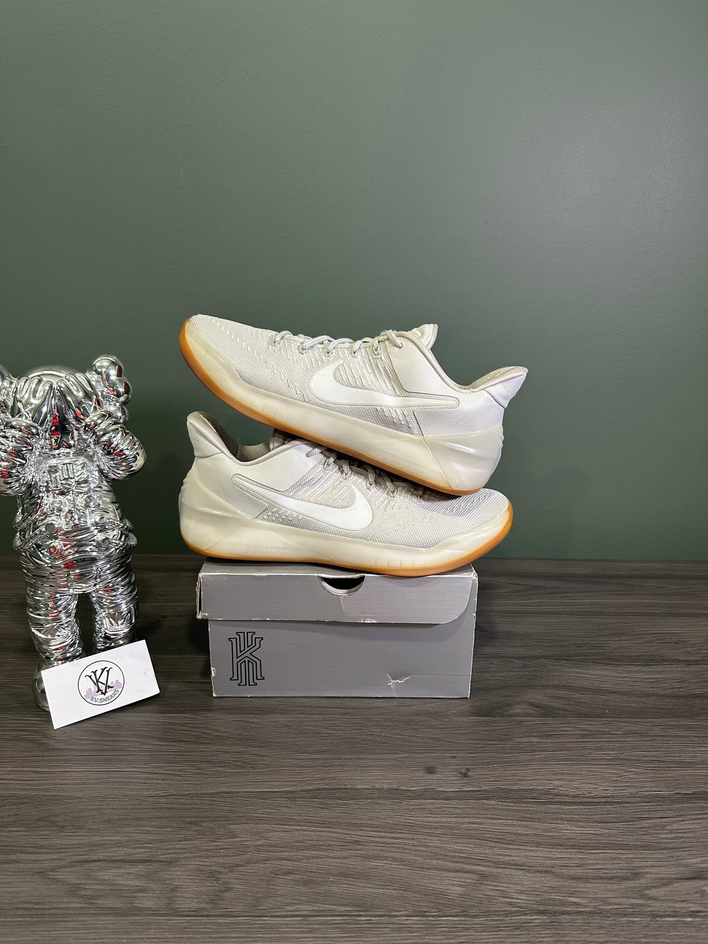 Kobe A.D. Light Bone