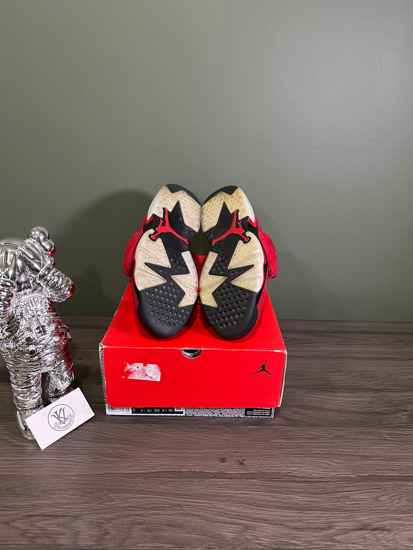 Jordan 6 Toro Bravo