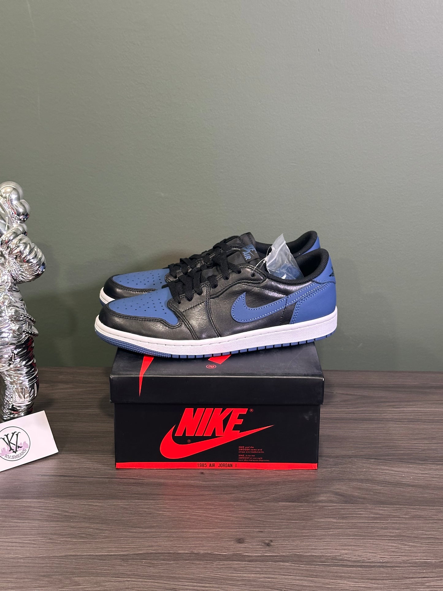 Jordan 1 Low Mystic Navy